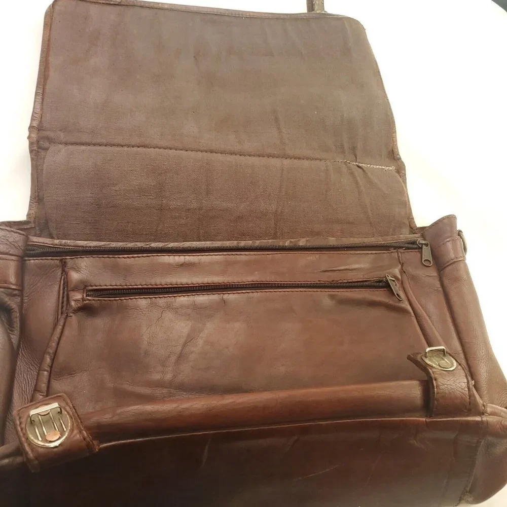 Mens Brown Leather Inner Compartments Pen Holder Zipped Pockets Messenger Bag